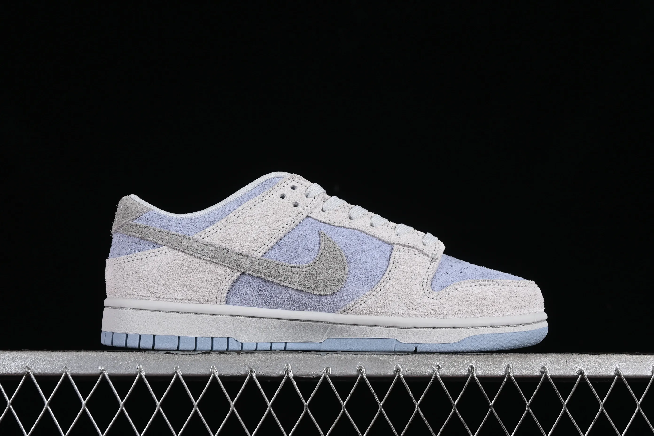 All categories Nk SB Dunk series Nk SB Dunk Low low-top sneakers Nk Dunk Low Frozen 2.0 SB low-top casual sneakers FZ3779-025